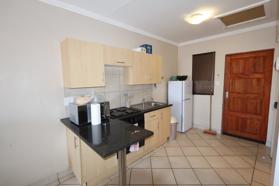 1 Bedroom Property for Sale in Vredenhof Sh Free State